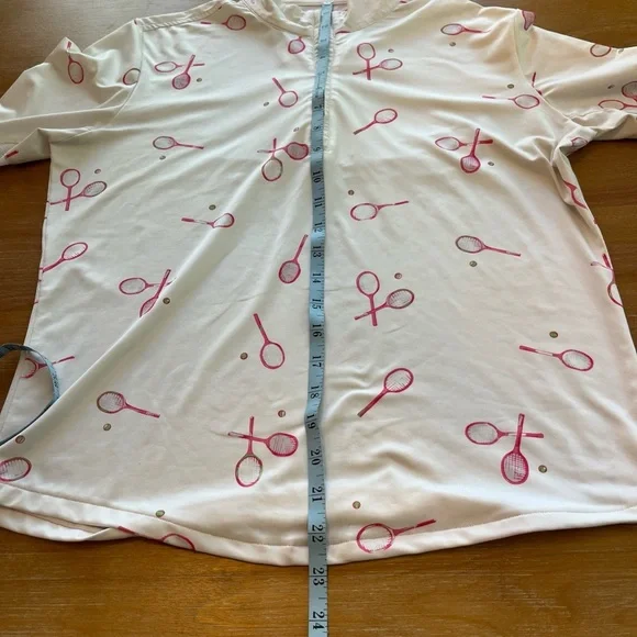 SanSoleil White and Pink Tennis Top, Vented sleeves, UPF 50 size M - Picture 8 of 9